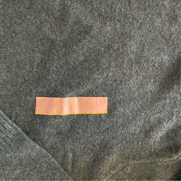 Green Target Sweater - Picture 8 of 9